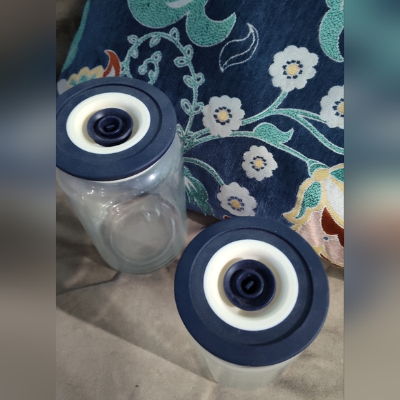 Glass jars with suction rubber top - Picture 4 of 4